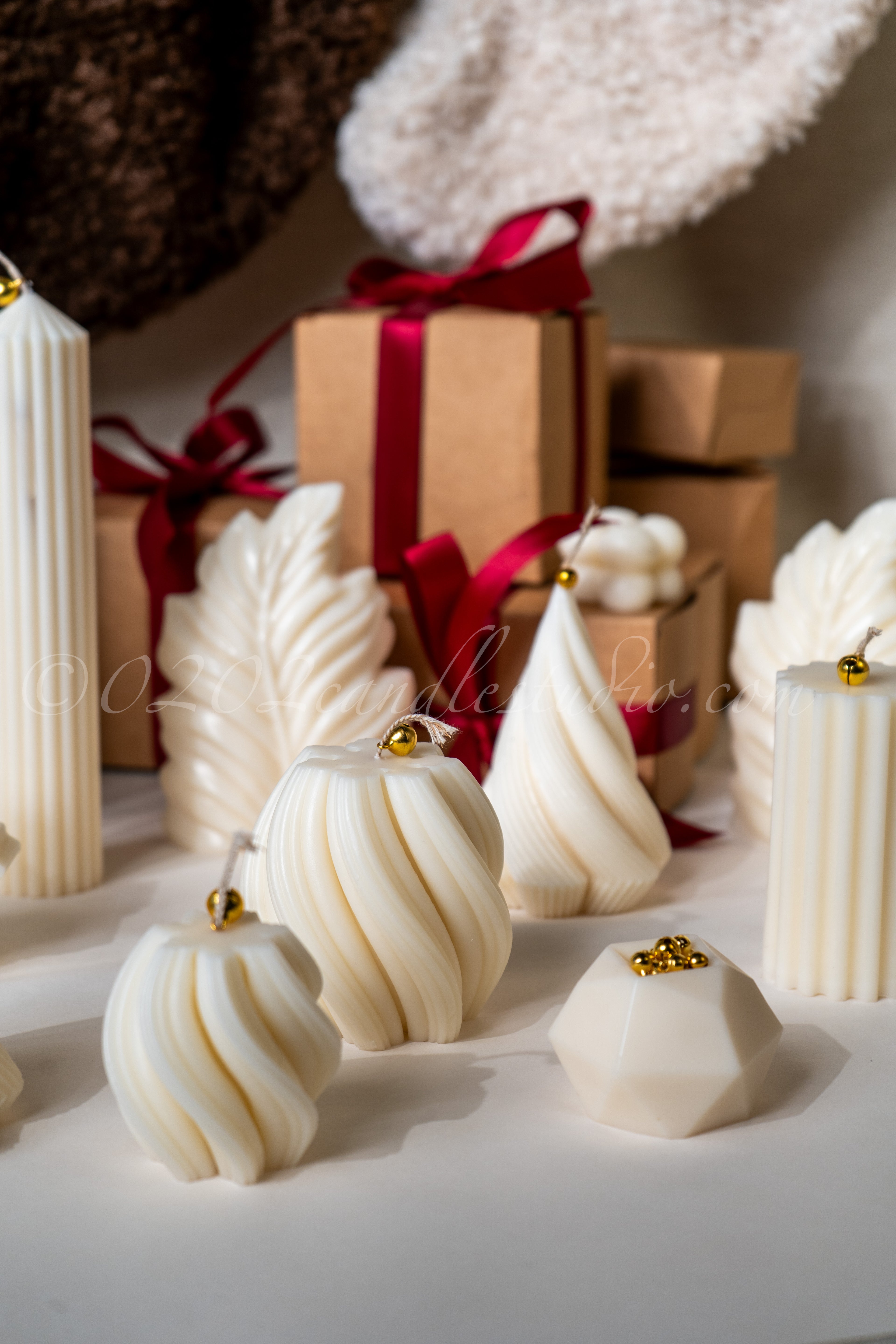 Swirl Pillar Candle- Medium